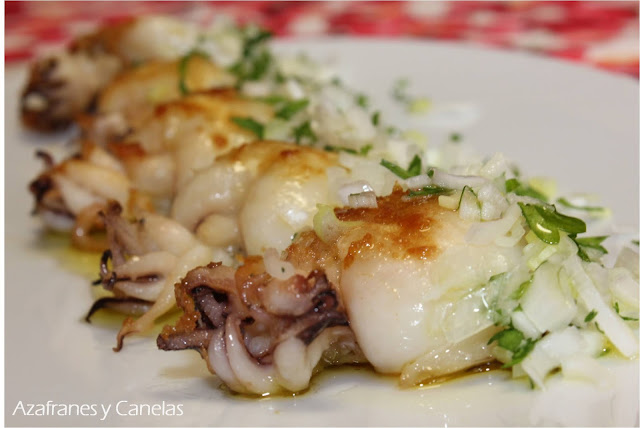 7 platos a la plancha bajos en calorías. Chocos aliñados