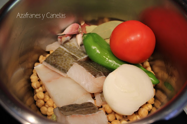 Garbanzos con bacalao