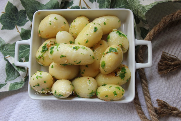 patas de ajo y limón