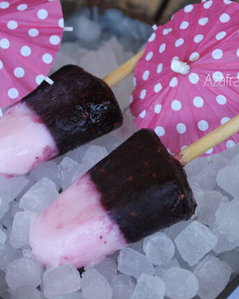 polos de yogurt y moras