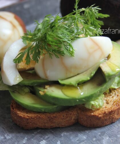 tostada aguacate