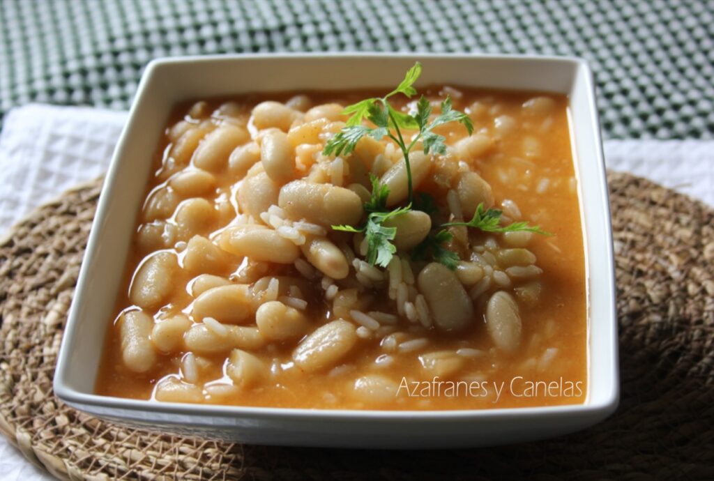 judías blancas con arroz