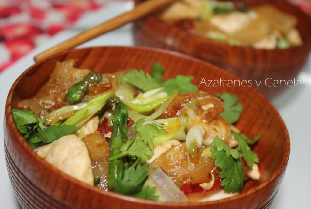 pollo thai en wok