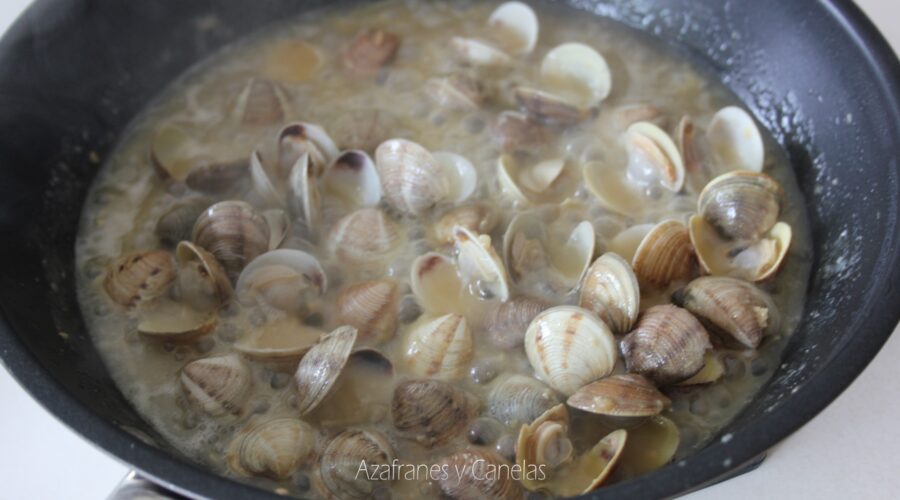 espaguetis con almejas