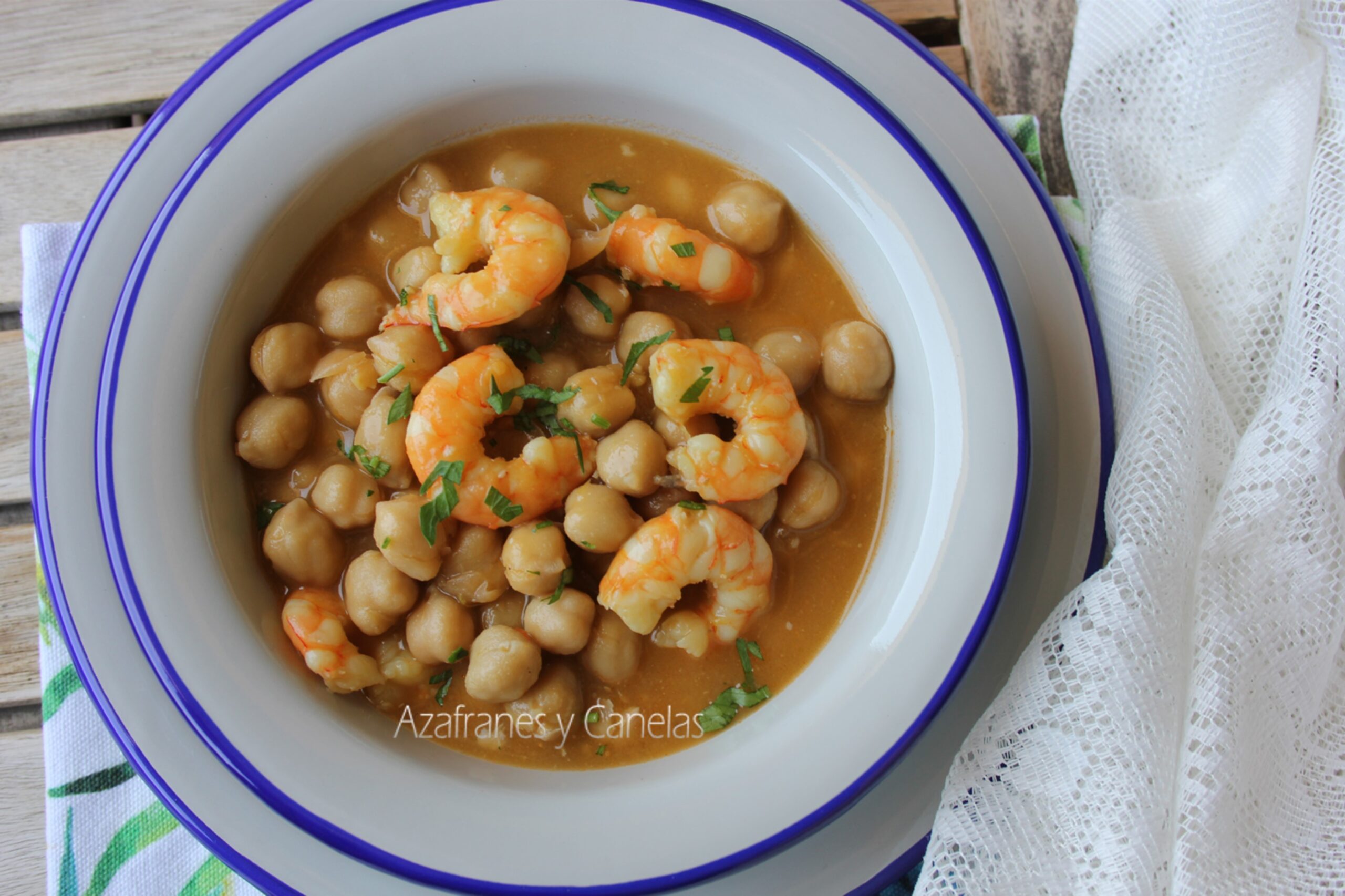 garbanzos con langostinos