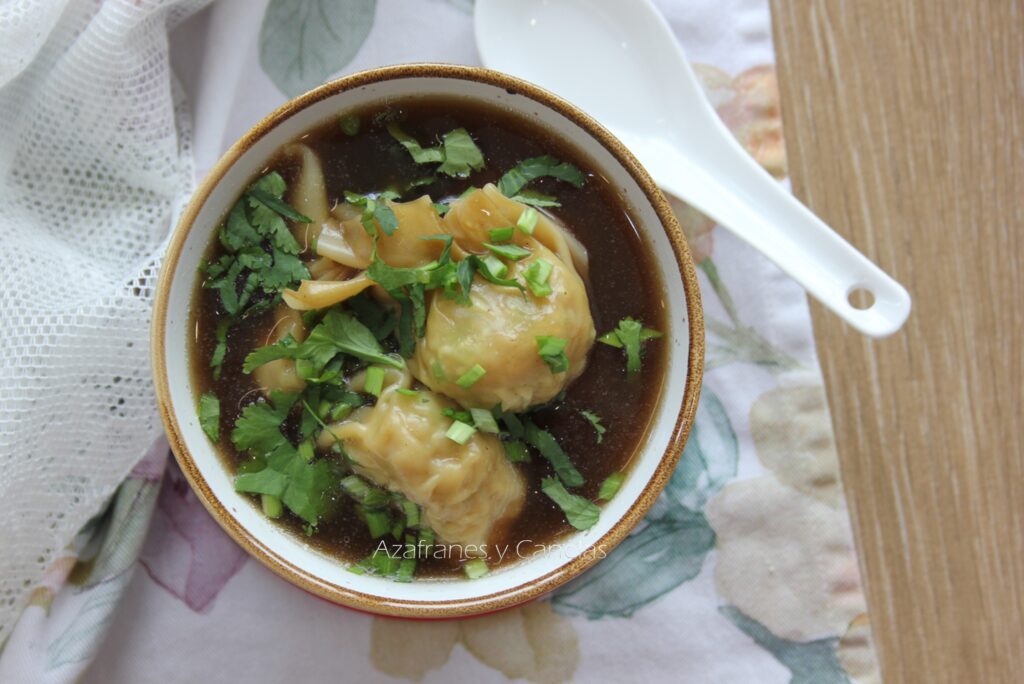 sopa wonton