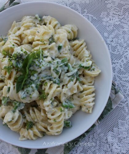 pasta fusilli y mozarella con bimi