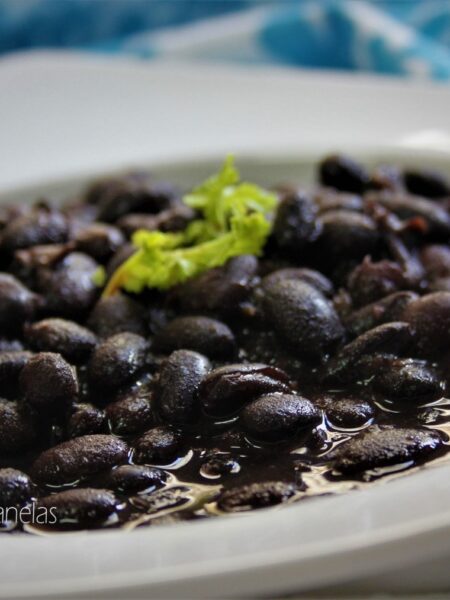 guiso de judías negras