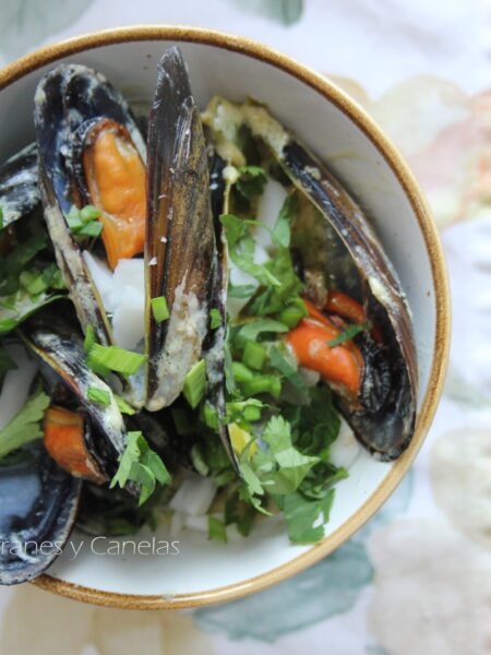 mejillones al curry verde
