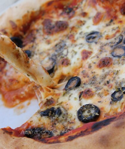 pizza con mozzarella