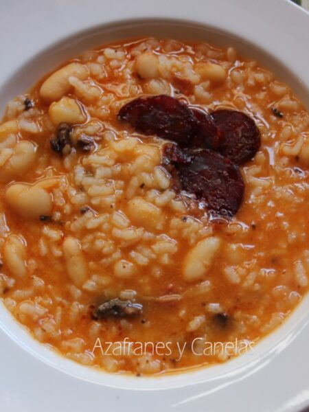 alubias con arroz y chorizo
