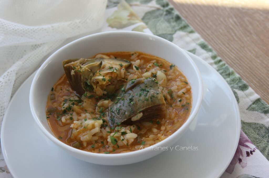 arroz con alcachofas