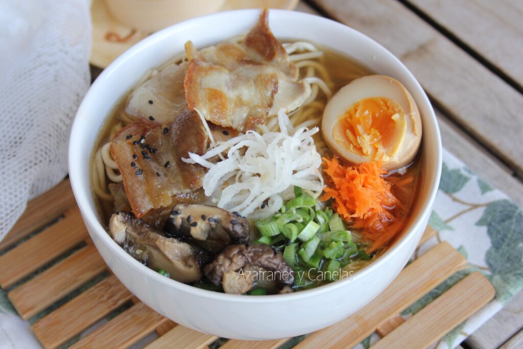 como hacer ramen de cerdo